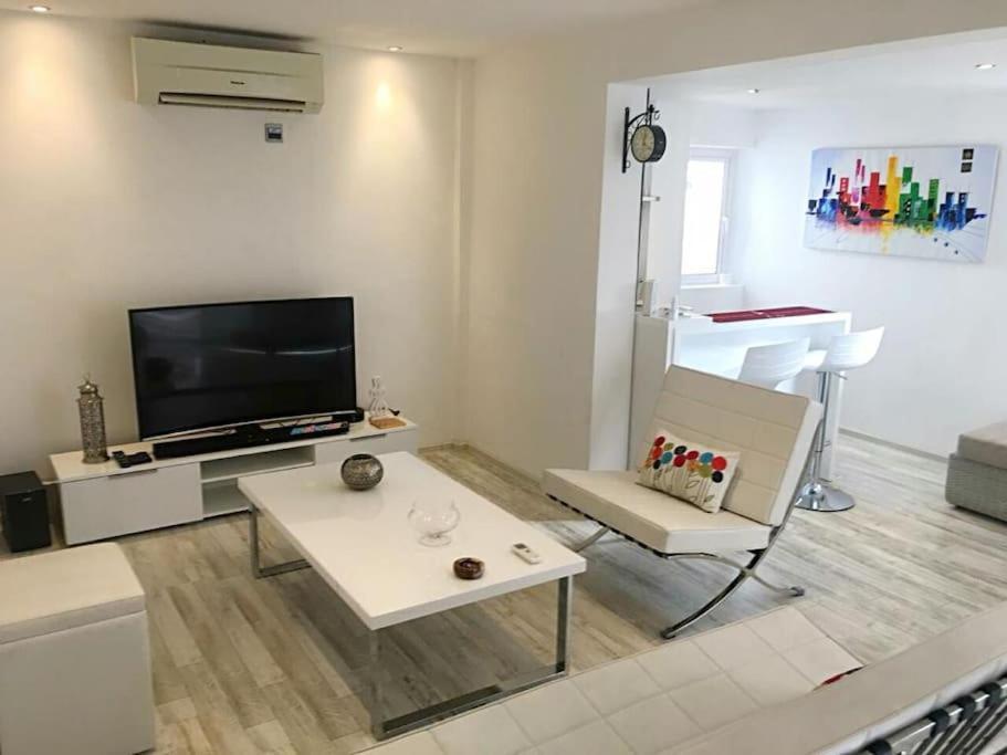 Lovely Two Bedrooms Apartment. Flic en Flac Exterior foto